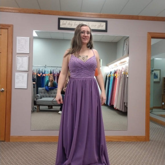 Christina Wu Gown - Picture 8 of 8